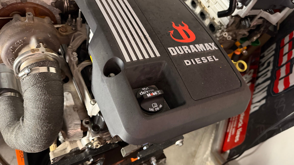 MOBIL 0w40 Engine Oil Cap